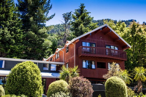 YHA Queenstown Lakefront - Accommodation New Zealand 0