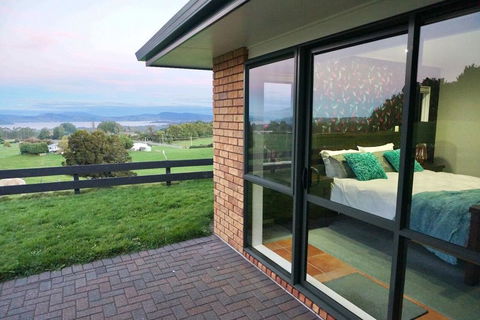 YiFan Lake View Manor In Rotorua - Accommodation New Zealand 0