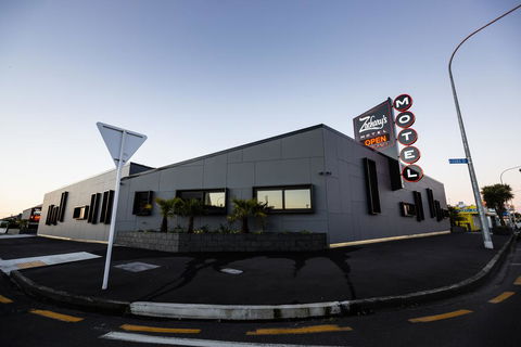 Zachary's Motel - Accommodation New Zealand 1
