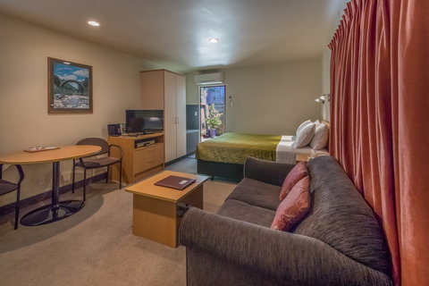 Siena Motor Lodge - Accommodation New Zealand 1