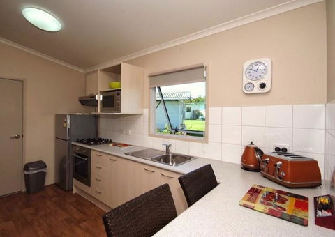 Omokoroa Kiwi Holiday Park & Thermal Hot Pools - Accommodation New Zealand 3