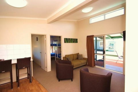 Omokoroa Kiwi Holiday Park & Thermal Hot Pools - Accommodation New Zealand 9
