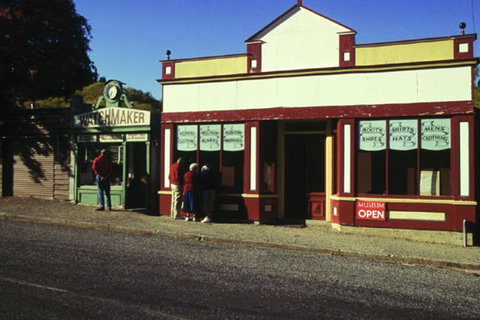 Ancient Briton Hotel - Accommodation New Zealand 1