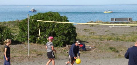 Kaikoura Peketa Beach Holiday Park - Accommodation New Zealand 13