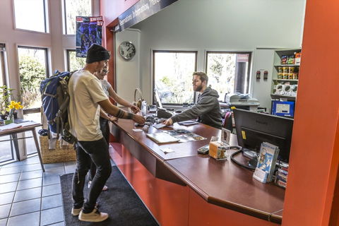 YHA Queenstown Lakefront - Accommodation New Zealand 12