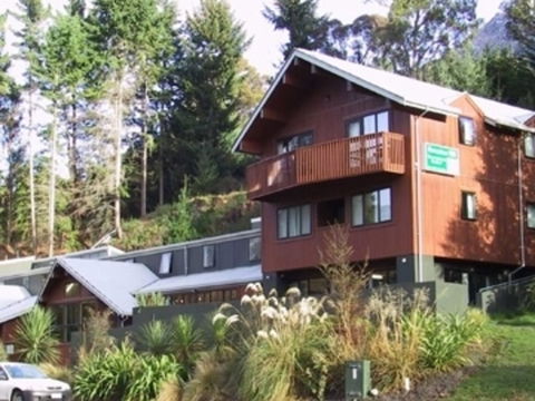 YHA Queenstown Lakefront - Accommodation New Zealand 0