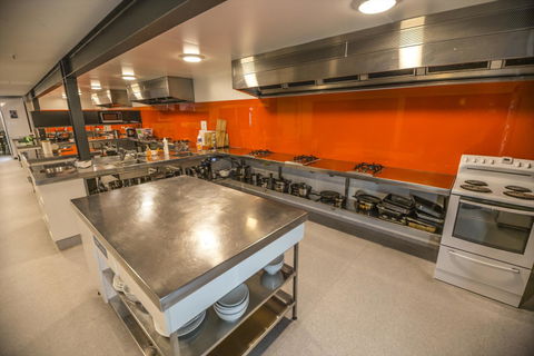 YHA Queenstown Lakefront - Accommodation New Zealand 8