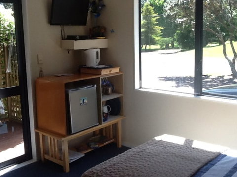 Lynton House Bed & Breakfast - Accommodation New Zealand 13