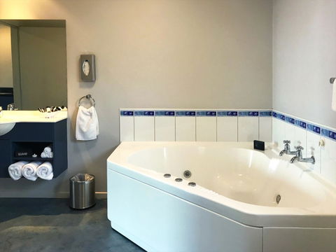Bay Viaduct Motor Lodge - Accommodation New Zealand 10