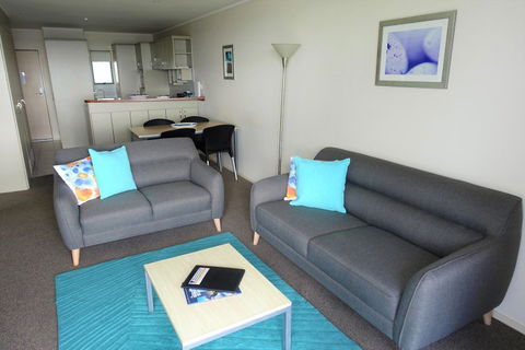 Beachpoint Apartments - Accommodation New Zealand 5