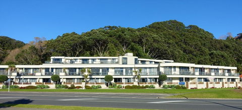 Beachpoint Apartments - Accommodation New Zealand 0