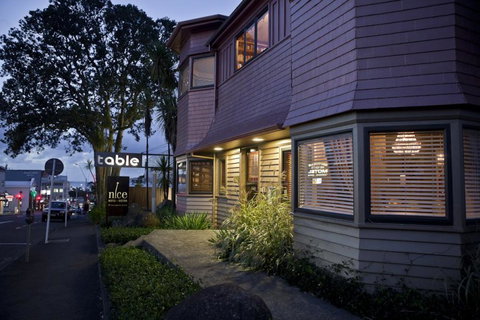 Nice Hotel - Accommodation New Zealand 2