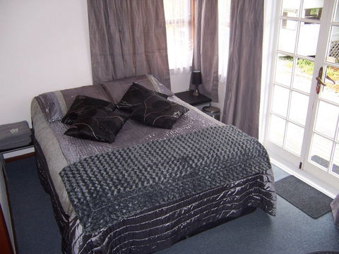 Cherry Park B&B - Accommodation New Zealand 5