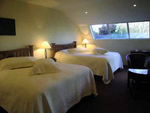 Classic Villa - Accommodation New Zealand 6