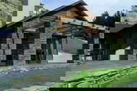 Schist Cottage  Stone Lodge