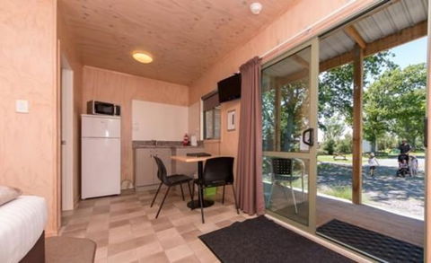 Martinborough TOP 10 Holiday Park - Accommodation New Zealand 0