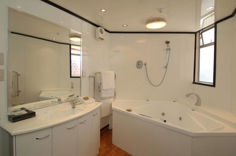Picton Beachcomber Inn - Accommodation New Zealand 9