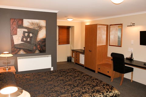 Picton Beachcomber Inn - Accommodation New Zealand 13