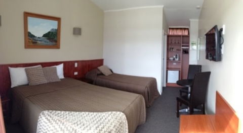 Manapouri Lakeview Motor Inn - Accommodation New Zealand 10