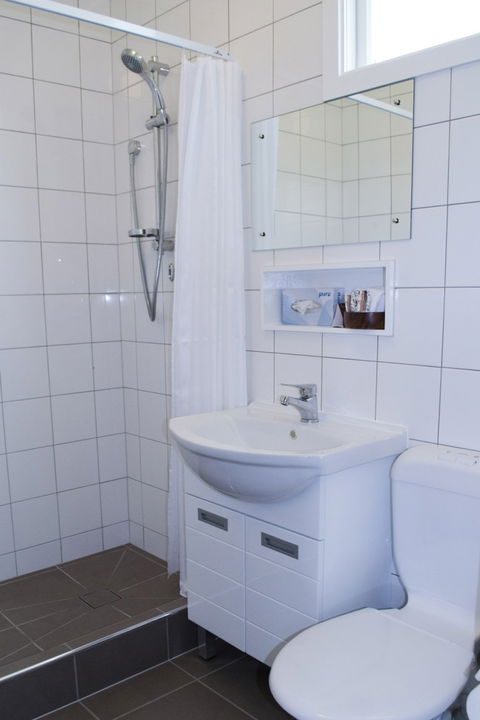 Manapouri Lakeview Motor Inn - Accommodation New Zealand 4