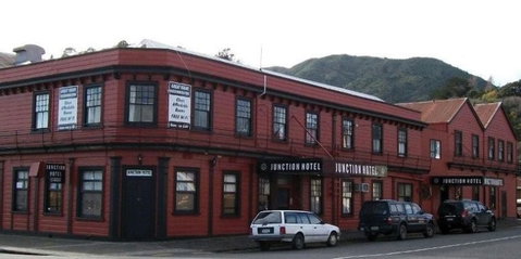 Junction Hotel - Accommodation New Zealand 0