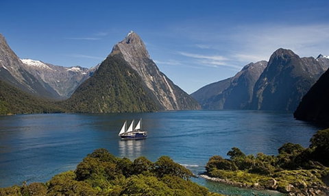 Real Journeys â€“ Queenstown, Fiordland & Stewart Island - Accommodation New Zealand 7