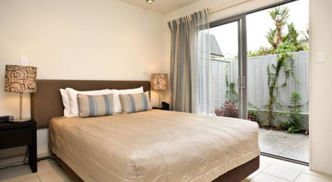 Sea Spray Suites - Heritage Collection - Accommodation New Zealand 11