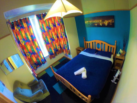 Bazils Hostel & Surf School - Accommodation New Zealand 1