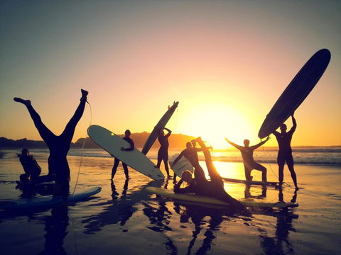 Bazils Hostel & Surf School - Accommodation New Zealand 0