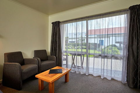 The White Morph - Heritage Collection - Accommodation New Zealand 12