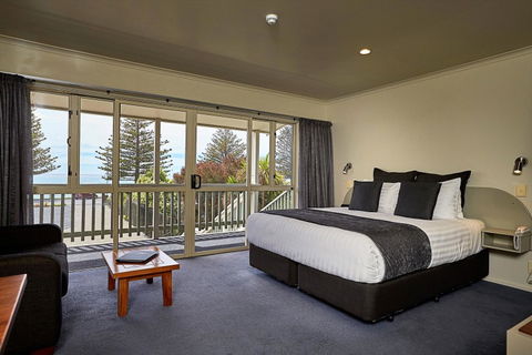 The White Morph - Heritage Collection - Accommodation New Zealand 2
