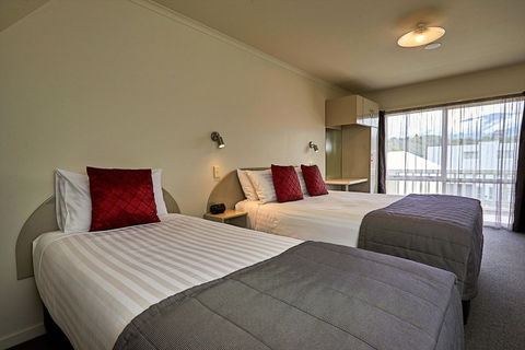 The White Morph - Heritage Collection - Accommodation New Zealand 7