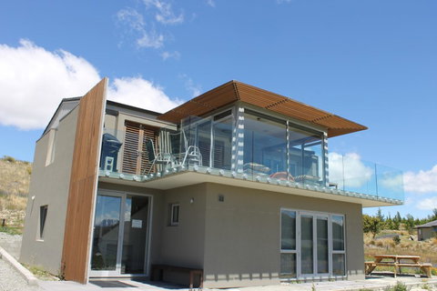 Book Tekapo Holiday Homes - Accommodation New Zealand 3