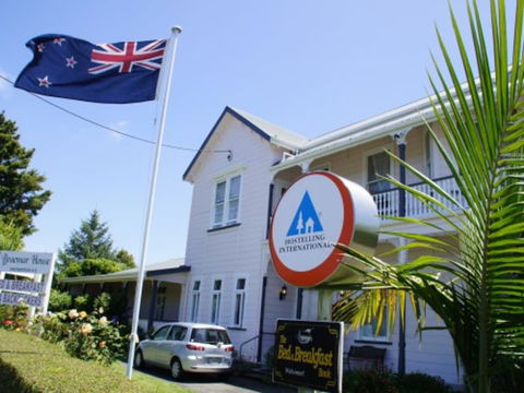 YHA Whanganui, Braemar House - Accommodation New Zealand 0