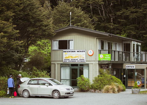 YHA Arthurs Pass - Accommodation New Zealand 0