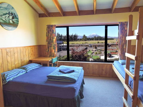 YHA National Park, National Park Backackers - Accommodation New Zealand 1