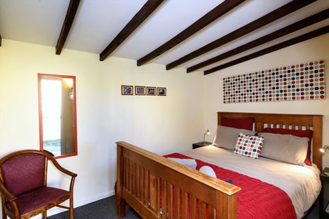 YHA Kinloch Lodge - Accommodation New Zealand 5