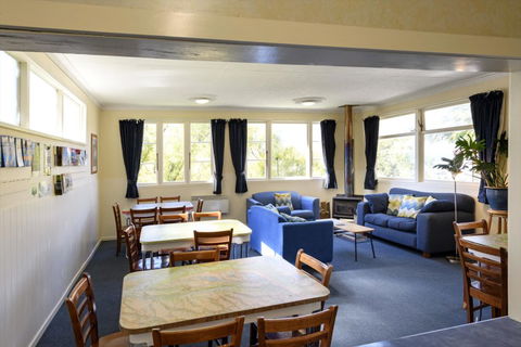 YHA Kinloch Lodge - Accommodation New Zealand 6
