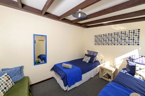 YHA Kinloch Lodge - Accommodation New Zealand 9