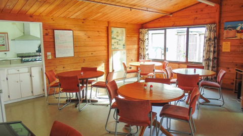 YHA New Plymouth, Sunflower Lodge - Accommodation New Zealand 7