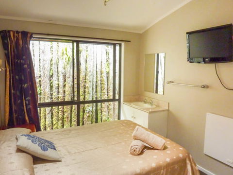 YHA New Plymouth, Sunflower Lodge - Accommodation New Zealand 1