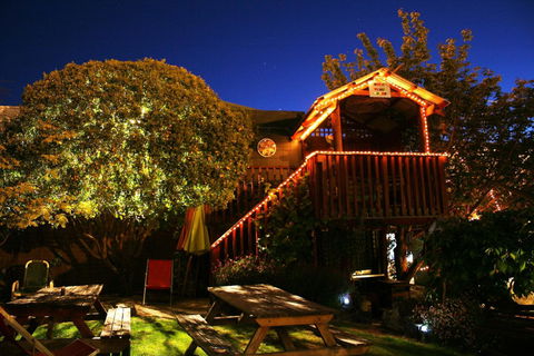 YHA Picton, The Villa - Accommodation New Zealand 6