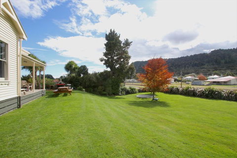 YHA Ohakune, Station Lodge - Accommodation New Zealand 7