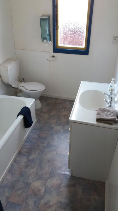 YHA Golden Bay, Annies Nirvana Lodge - Accommodation New Zealand 11