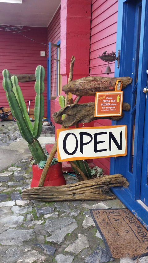 YHA Golden Bay, Annies Nirvana Lodge - Accommodation New Zealand 1