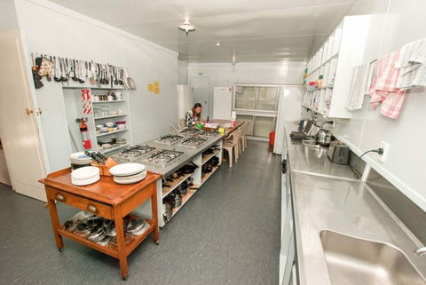 YHA Gisborne - Accommodation New Zealand 1