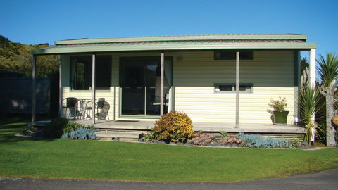 Port Waikato Holiday Park - Accommodation New Zealand 1