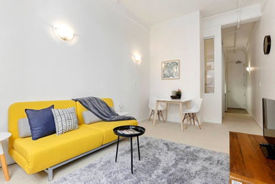 NEW Perfect City Central One Bedroom On Queen St