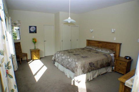 10 Forest View Close - Accommodation New Zealand 2