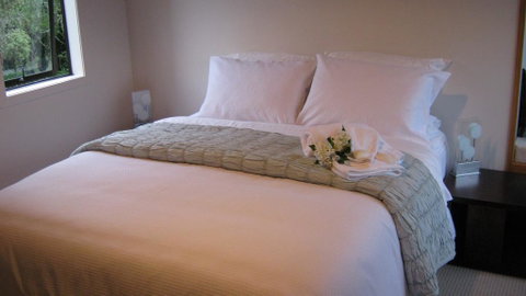 104 On Moore Bed & Breakfast - Accommodation New Zealand 3